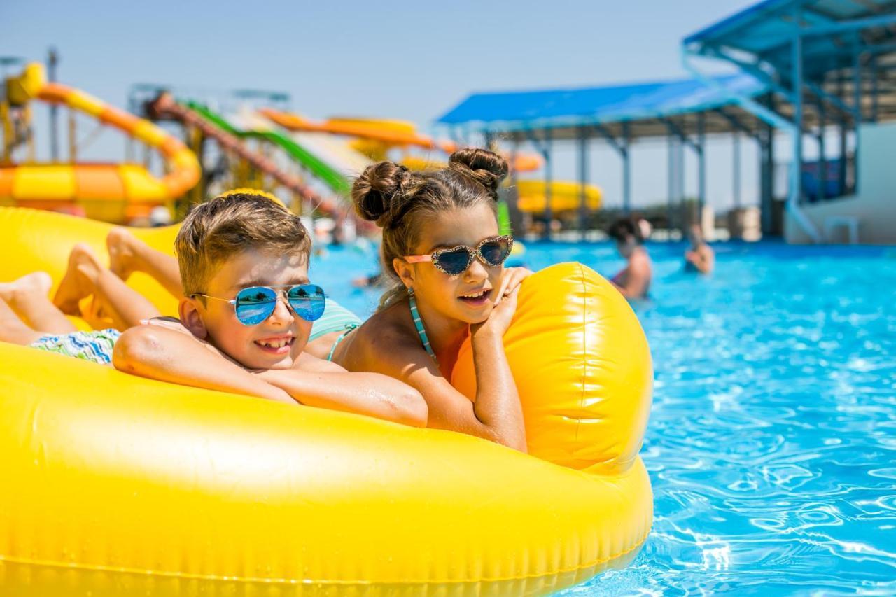 Sportium Hotel Очаков Екстериор снимка